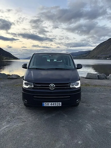 Volkswagen Multivan 2014 photo 2