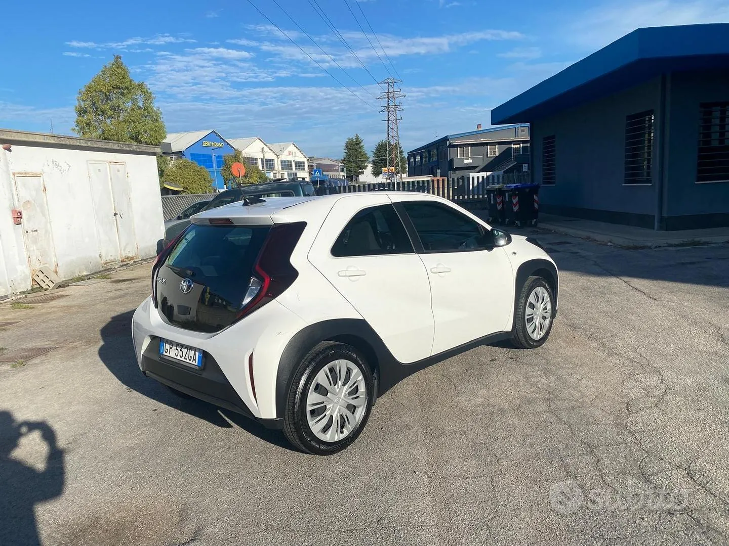 Toyota Yaris 2023 photo 3