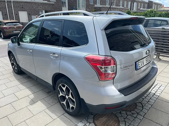 Subaru Forester 2013 photo 2
