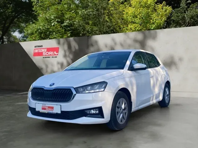 Skoda Fabia 2023 photo 2