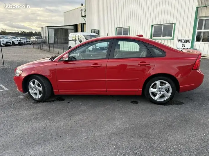 Volvo S40 2010 photo 5