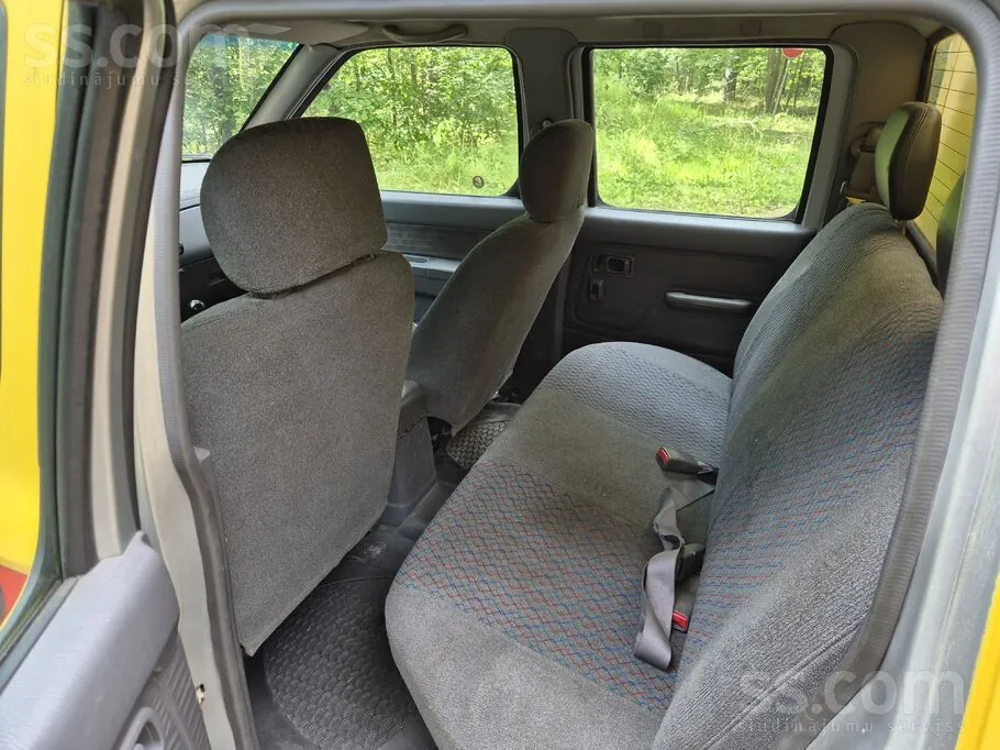 Nissan Np300 Pickup 2012 photo 5