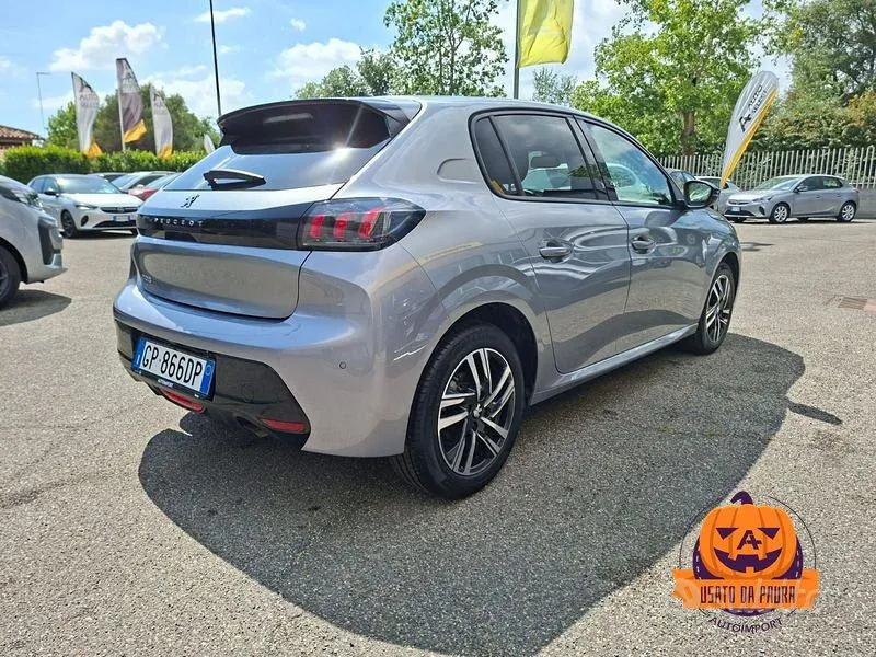 Peugeot 208 2023 photo 3