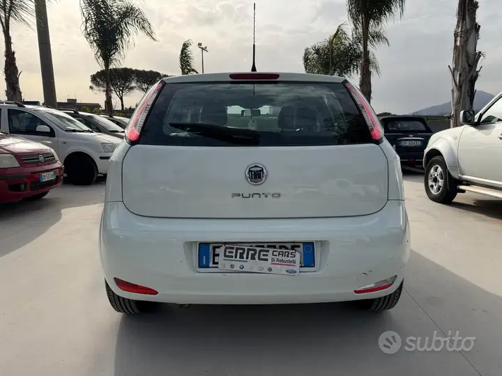 Fiat Punto 2013 photo 4