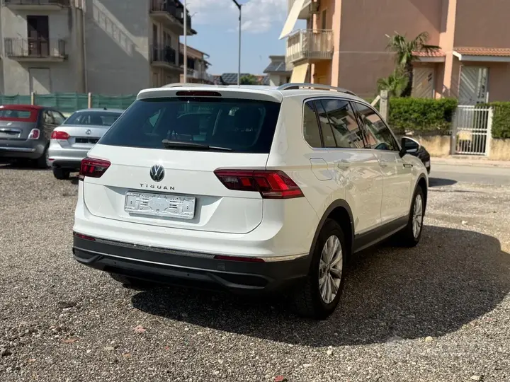 Volkswagen Tiguan 2021 photo 4
