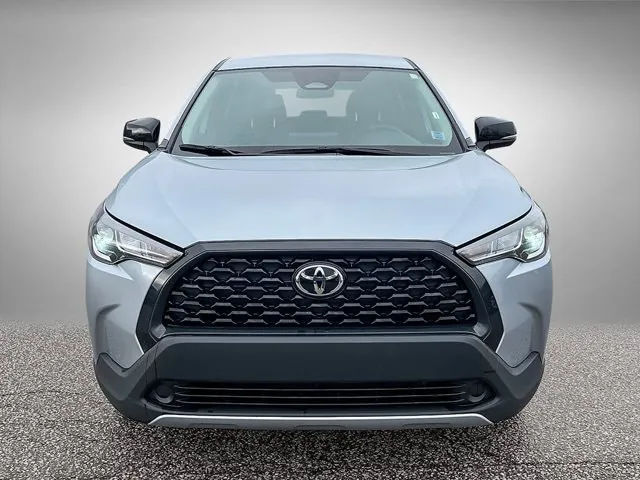 Toyota Corolla Cross 2025 photo 2