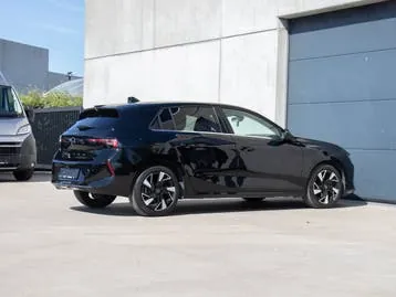 Opel Astra 2022 photo 3