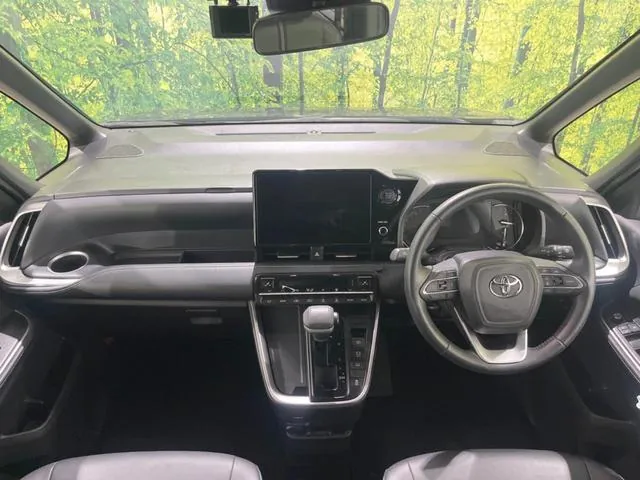Toyota Noah 2024 photo 2