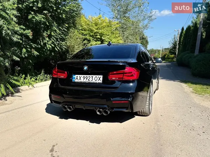 BMW 3 Series 2018 photo 5