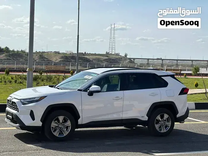 Toyota Rav4 2025 photo 4