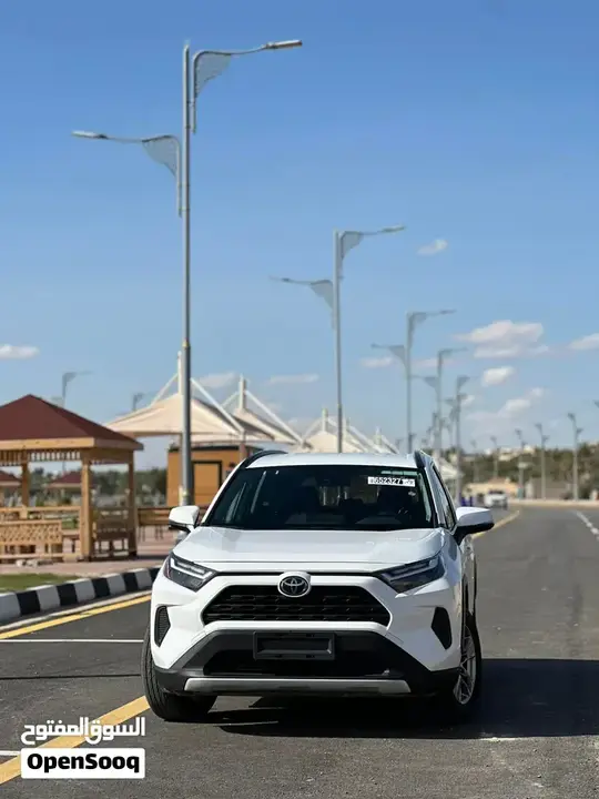 Toyota Rav4 2025 photo 2