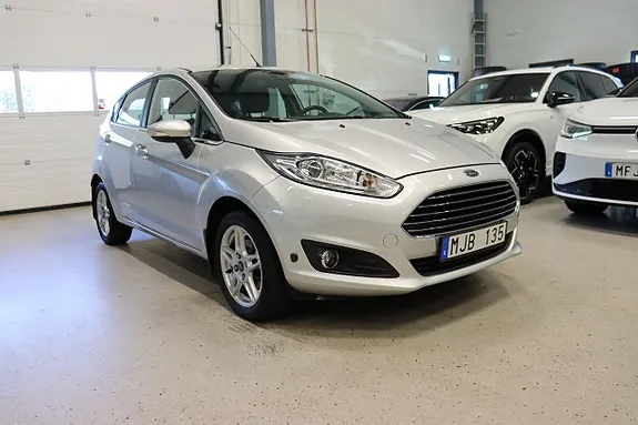 Ford Fiesta 2014 photo 2