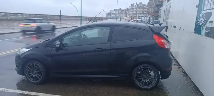 Ford Fiesta 2016 photo 3