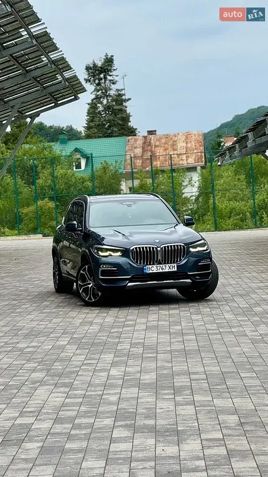 BMW X5 2019 photo 2