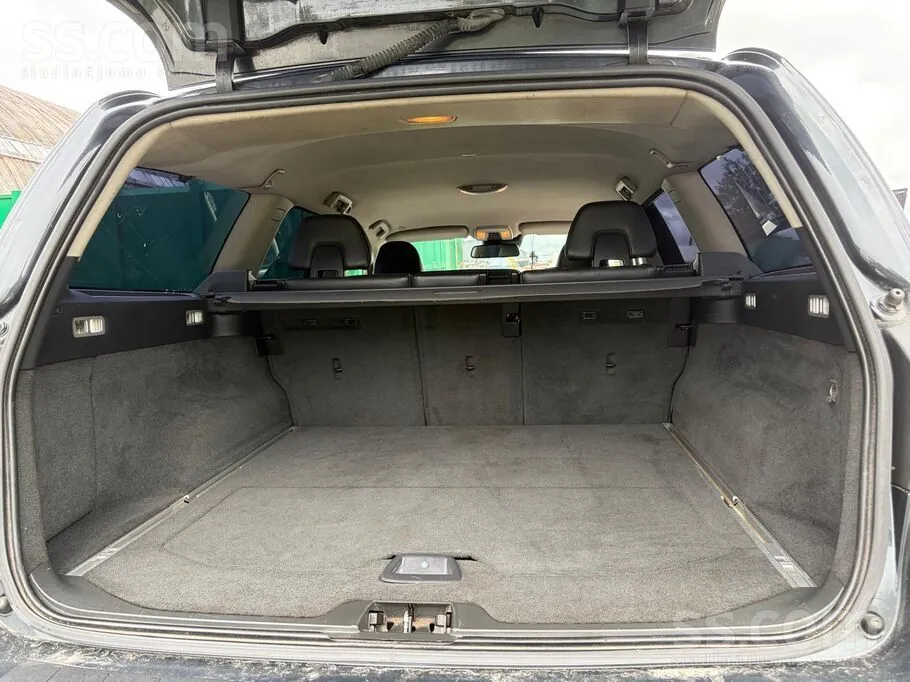 Volvo V70 2012 photo 5