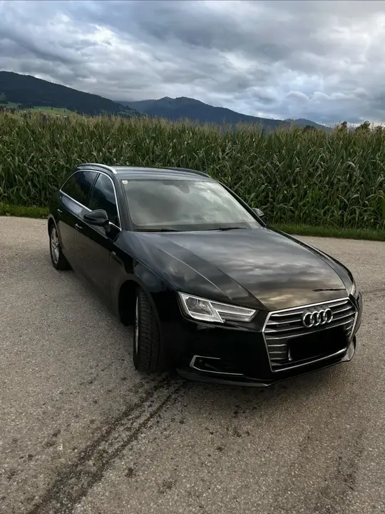 Audi A4 Avant 2017 photo 2