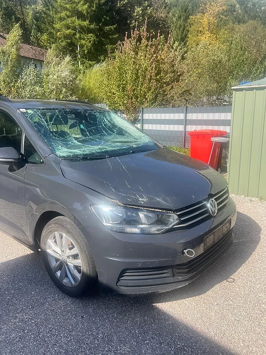 Volkswagen Touran 2016 photo 2