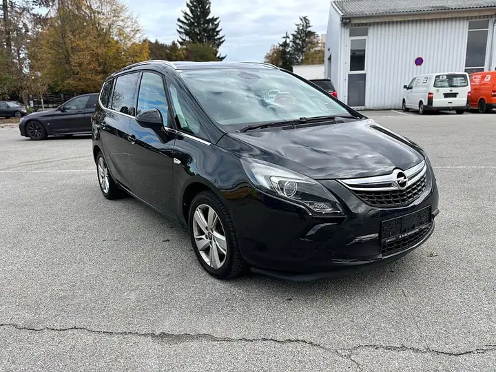 Opel Zafira Tourer 2015 photo 3