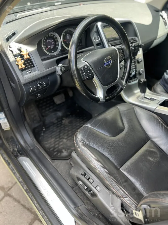 Volvo Xc60 2011 photo 2