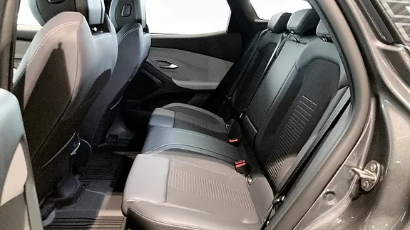 Ford Explorer 2026 photo 5
