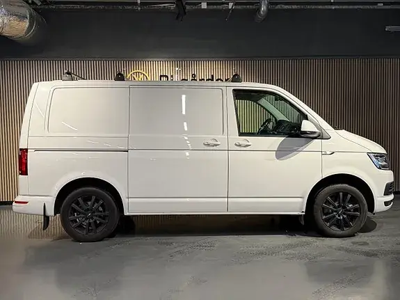 Volkswagen Transporter 2017 photo 2