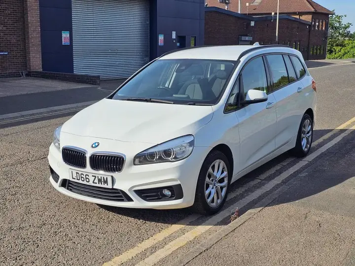 BMW 2 Series Gran Tourer 2016 photo 4