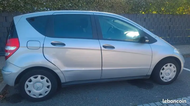 Mercedes-Benz A-Class 2006 photo 3