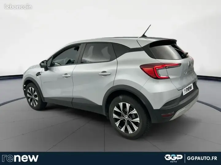 Renault Captur 2023 photo 3