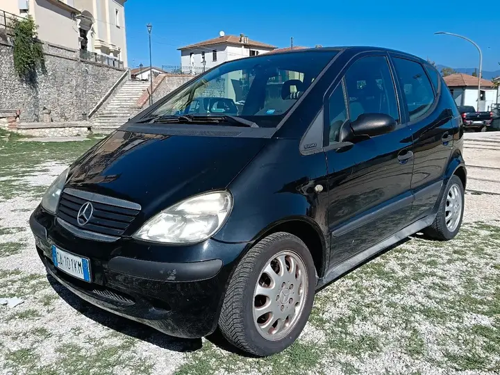 Mercedes-Benz A-Class 2000 photo 2