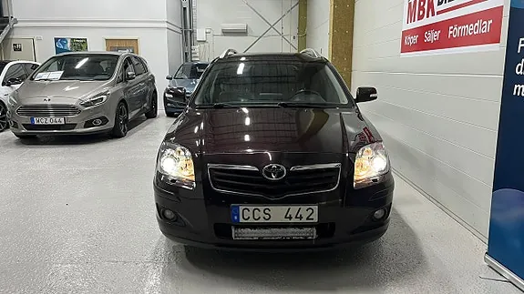 Toyota Avensis 2006 photo 3