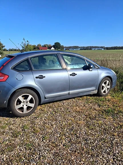 Citroen C4 2004 photo 2