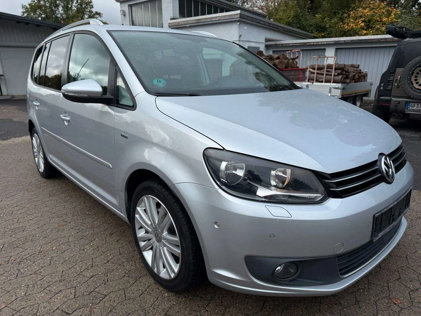 Volkswagen Touran 2013 photo 3
