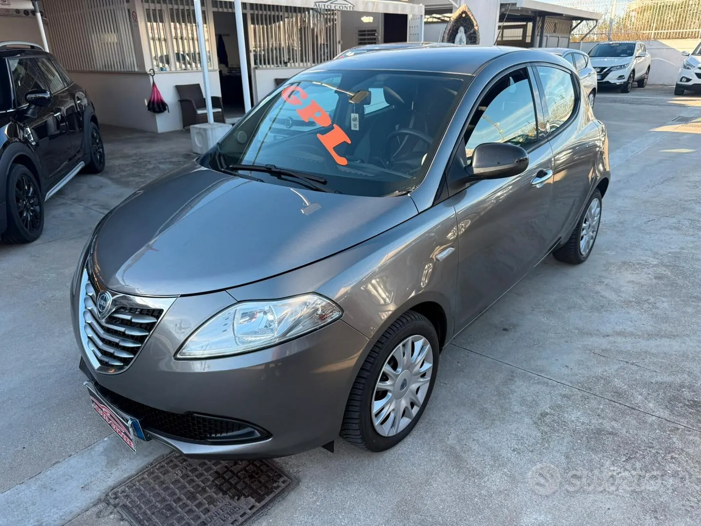 Lancia Ypsilon