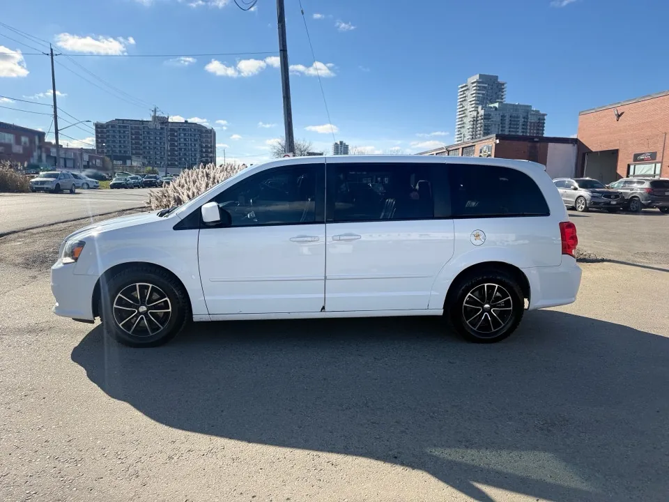 Dodge Grand Caravan 2017 photo 3