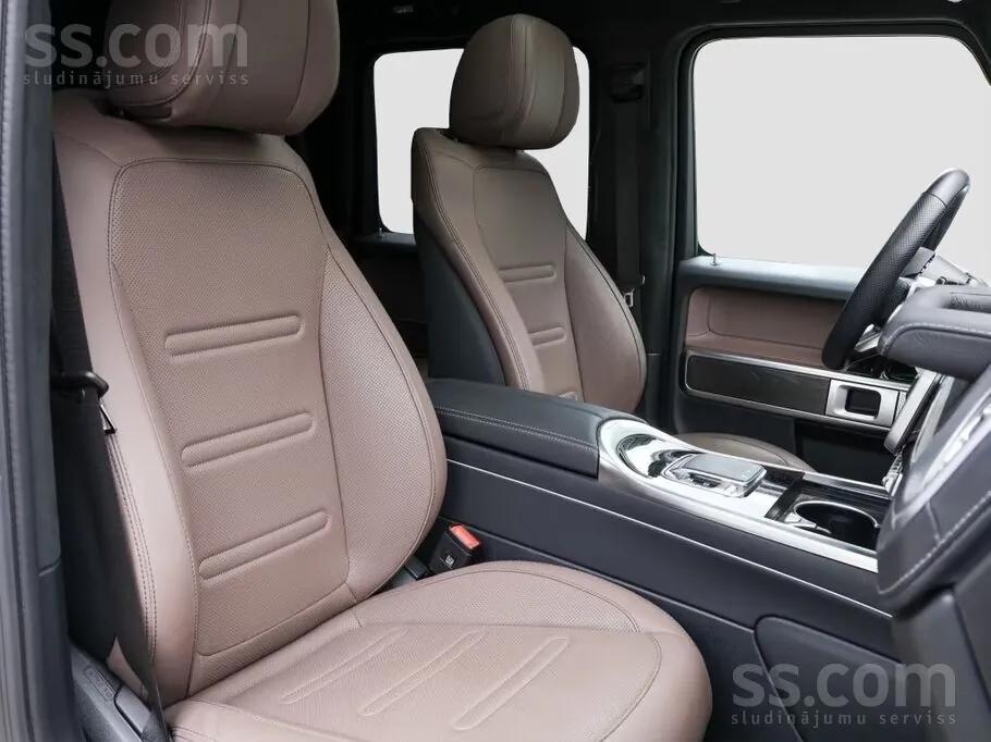 Mercedes-Benz G400 2025 photo 4