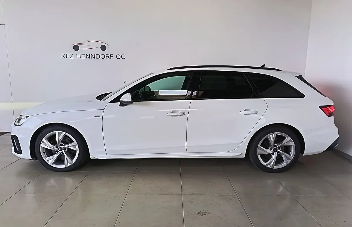 Audi A4 2022 photo 3
