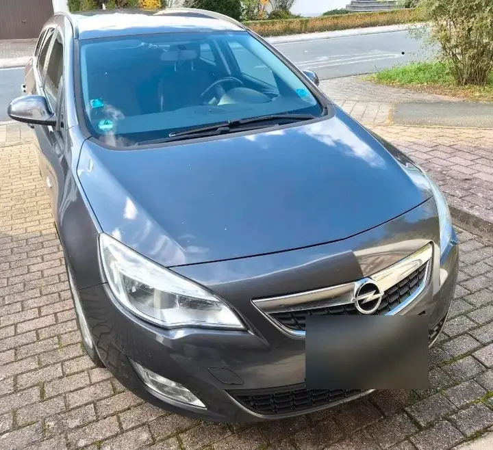 Opel Astra J