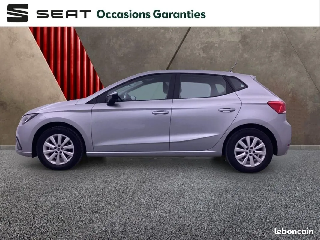 Seat Ibiza 2024 photo 2