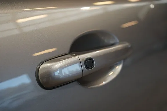 Jaguar Xf 2011 photo 5