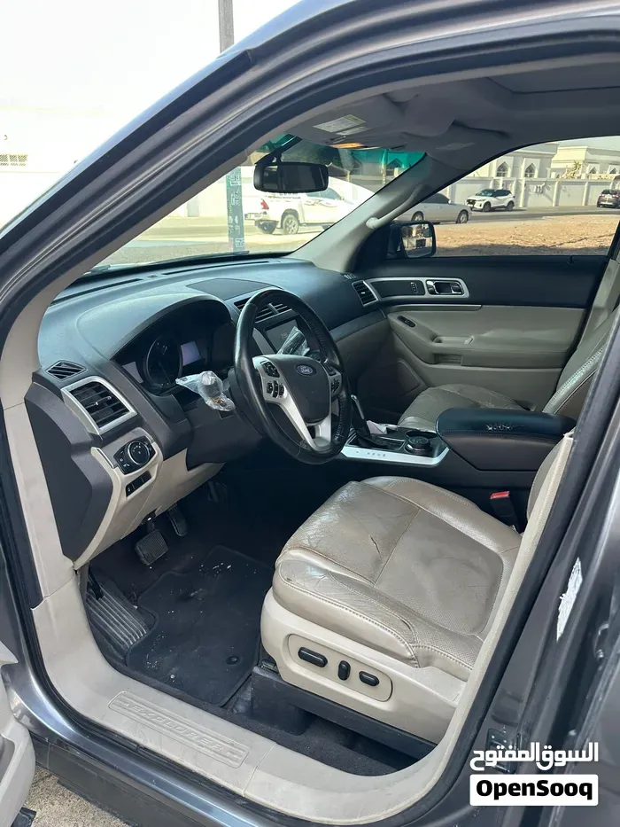 Ford Explorer 2013 photo 4