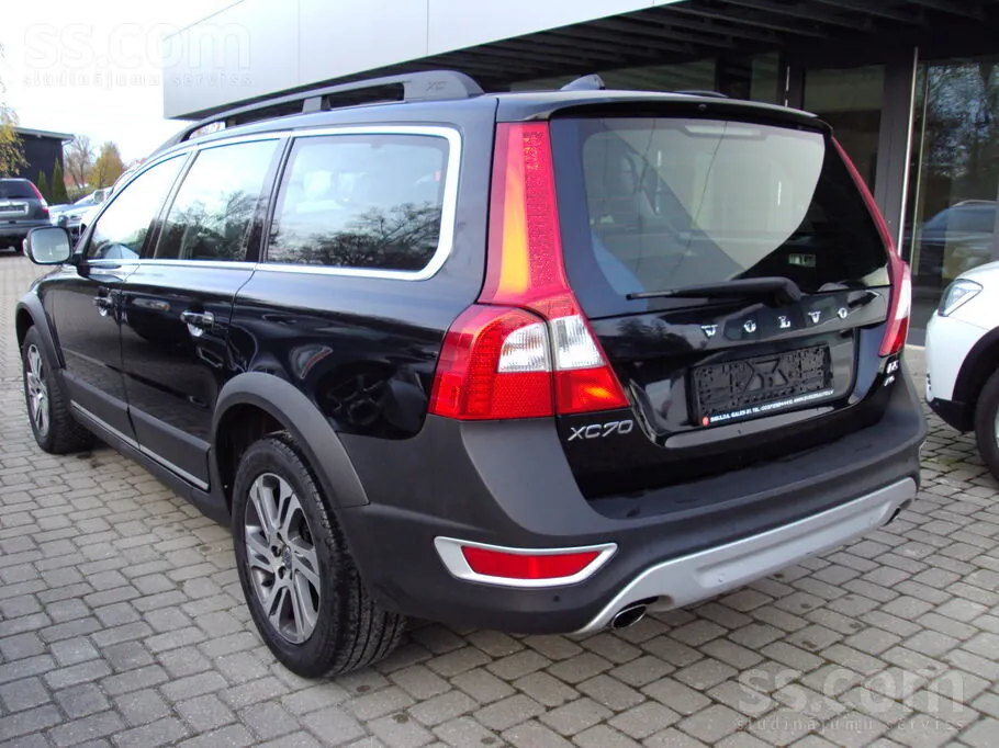 Volvo Xc70 2012 photo 2