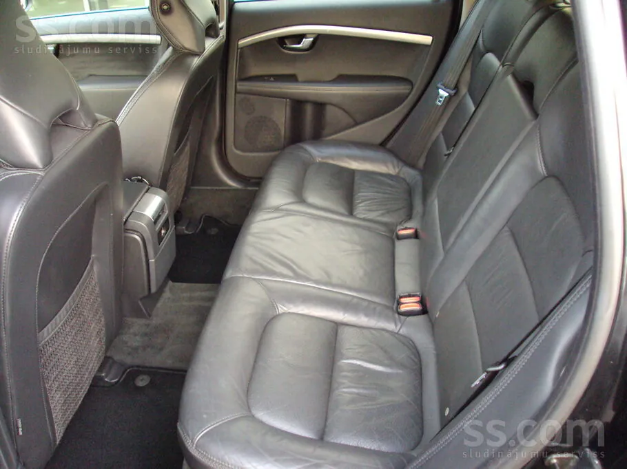 Volvo Xc70 2012 photo 3