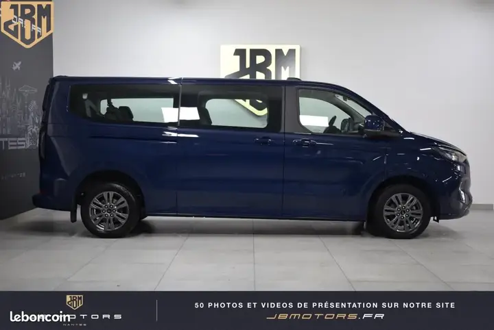 Ford Tourneo Custom 2024 photo 2