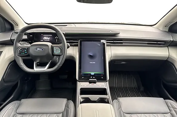 Ford Explorer 2026 photo 4