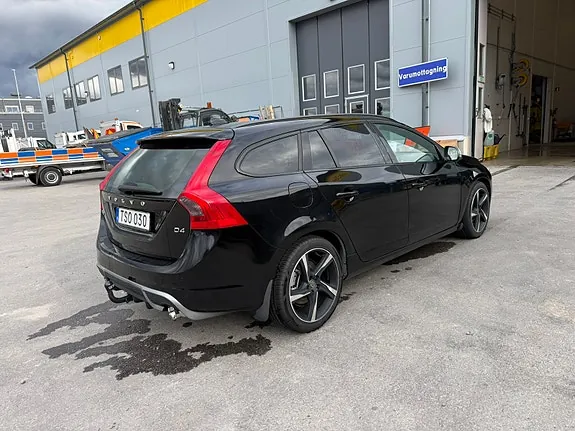 Volvo V60 2015 photo 3