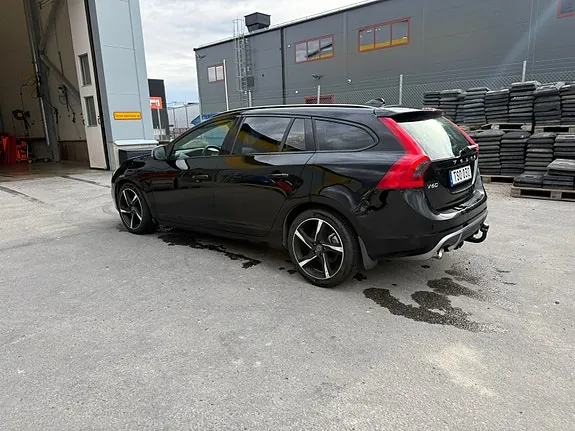Volvo V60 2015 photo 4