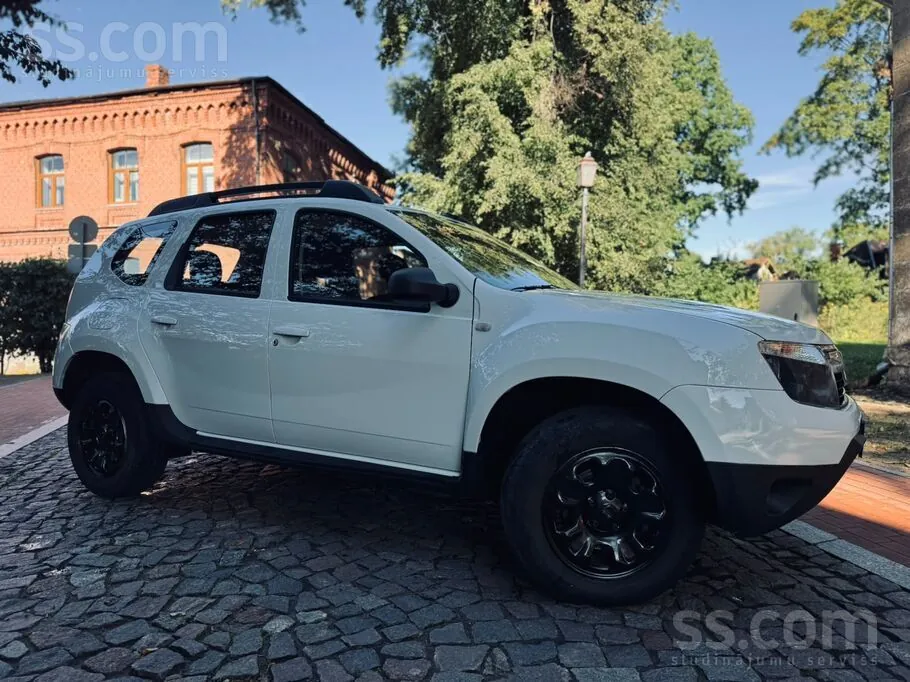 Dacia Duster 2013 photo 2