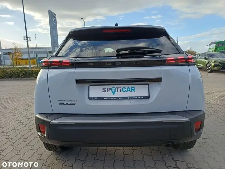 Peugeot 2008 2023 photo 5
