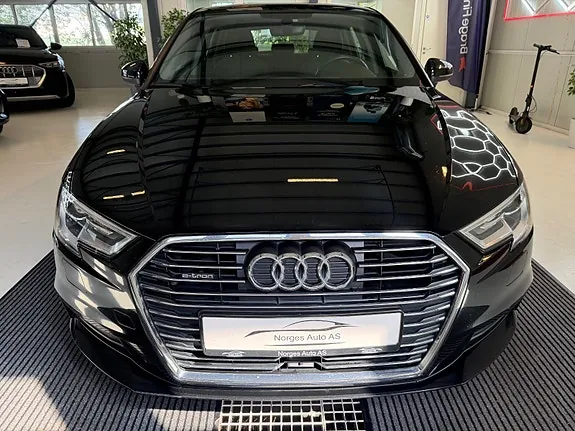 Audi A3 2018 photo 2