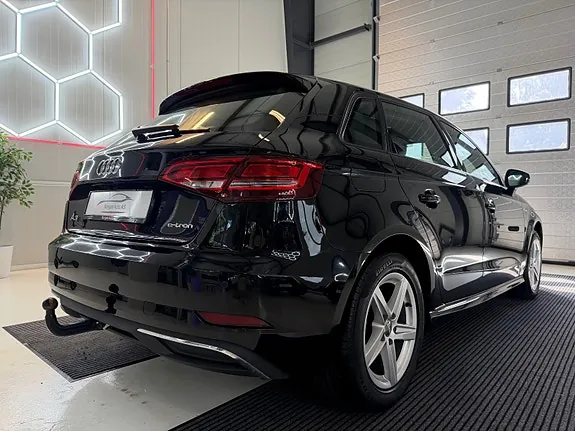 Audi A3 2018 photo 5